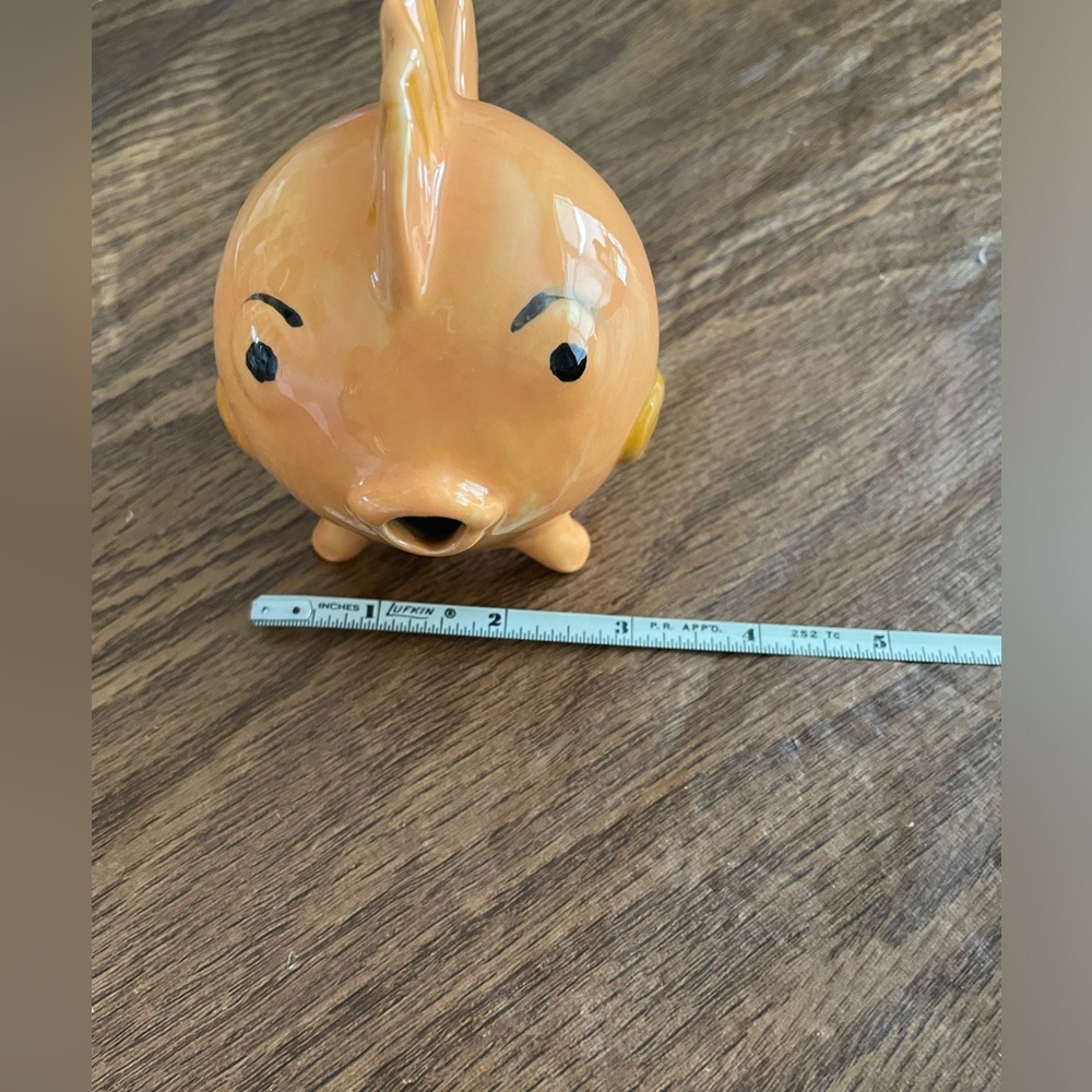 Hand Painted Ceramic Gold Fish Figurine- Pencil Holder - Picture 11 of 12